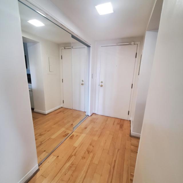 600 W 9th Street, Los Angeles CA: https://media.crmls.org/mediaz/c2c04162-63b6-4d12-8a1f-64b2730eb46c.jpg