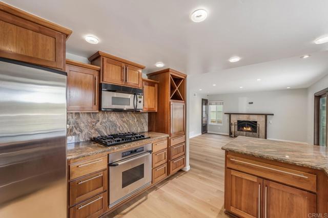 Detail Gallery Image 13 of 25 For 5133 Biltmore, San Diego,  CA 92117 - 3 Beds | 2/1 Baths