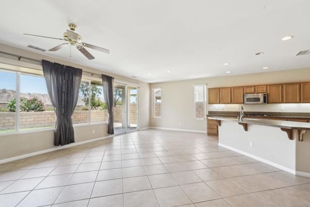 60375 Living Stone Drive, La Quinta CA: https://media.crmls.org/mediaz/c2c1f8e6-64a8-4c26-92cb-fda5f707184f.jpg
