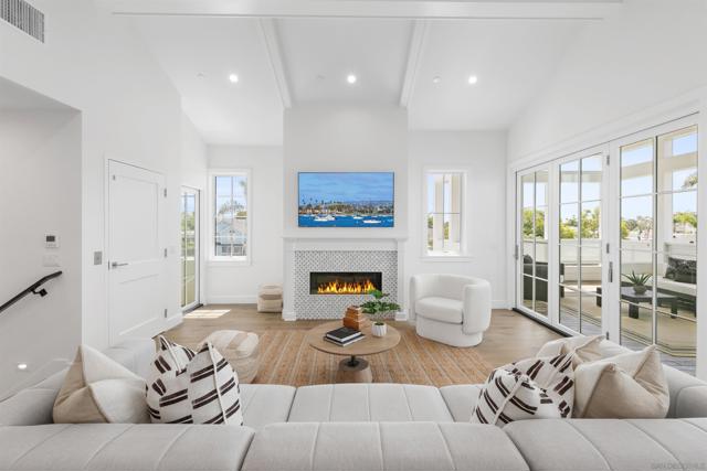 478 Orange Ave, Coronado CA: https://media.crmls.org/mediaz/c2c21fca-8439-4d62-8f57-49eaba1bf3a3.jpg