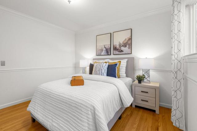 2741 Doverton Square, Mountain View CA: https://media.crmls.org/mediaz/c2c28bf8-92f3-407c-ab53-f8ca892bd067.jpg