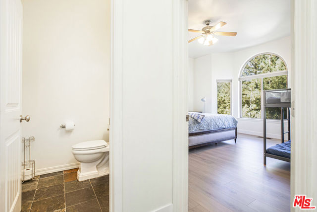 1712 Woodland Drive, Pine Mountain Club CA: https://media.crmls.org/mediaz/c2c3a931-968c-44d8-b60a-c4fd27116a74.jpg
