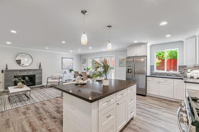 1580 Alameda De Las Pulgas, Redwood City CA: https://media.crmls.org/mediaz/c2c4268b-2d85-4d39-8e02-43b6f1d380f9.jpg