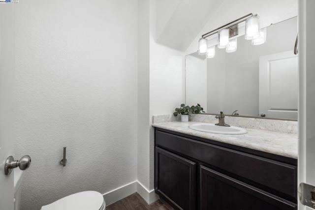 115 Lemon Blossom Ln, Patterson CA: https://media.crmls.org/mediaz/c2c45422-6e54-4208-a99d-7f5da1d45c75.jpg