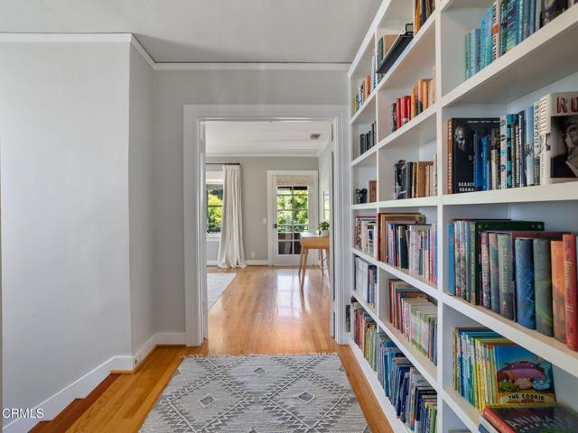 1327 Campbell Street, Glendale CA: https://media.crmls.org/mediaz/c2c49133-66b2-41a8-ac90-078298ca1ce4.jpg