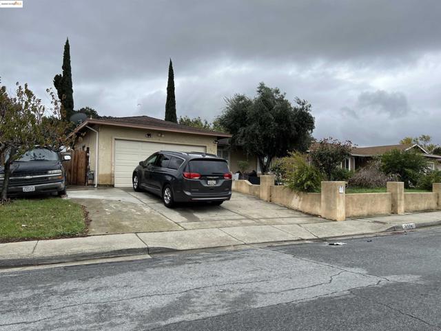 2174 Sugartree Dr, Pittsburg CA: https://media.crmls.org/mediaz/c2c4ac96-b4c1-47cb-984c-554dafc3ad93.jpg