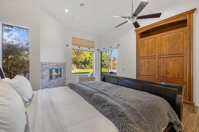 352 Crest Lake Drive, Palm Desert CA: https://media.crmls.org/mediaz/c2c5394b-4246-4c4c-bf14-2a534312df0d.jpg
