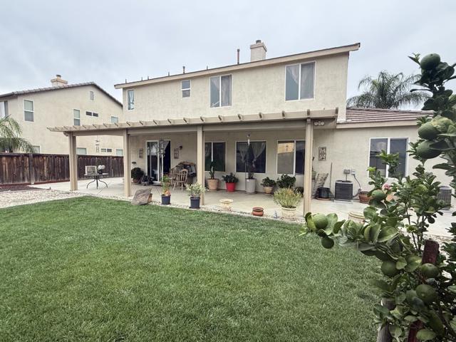 2760 Newcastle Way, San Jacinto CA: https://media.crmls.org/mediaz/c2c5668e-e82b-4cb0-a597-271f04a8b12c.jpg