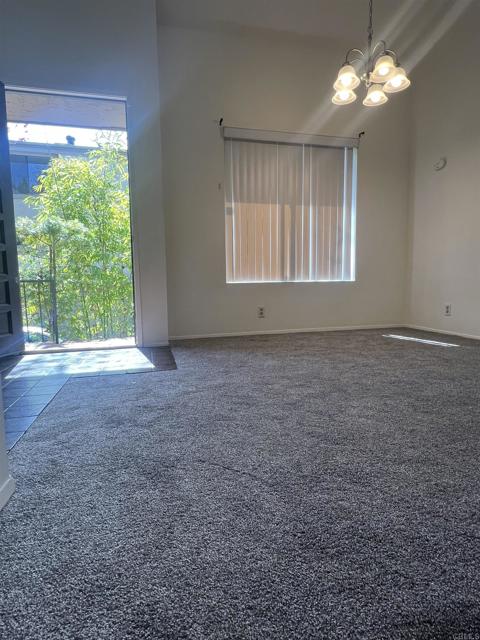 Detail Gallery Image 5 of 18 For 3230 Caminito Eastbluff Unit #70,  San Diego,  CA 92037 - 2 Beds | 2 Baths