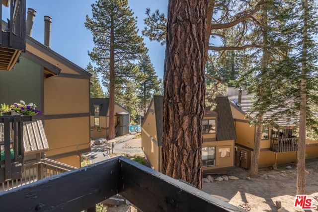 1629 Majestic Pines Drive, Mammoth Lakes CA: https://media.crmls.org/mediaz/c2c65332-427a-4548-b57c-46b5850d2813.jpg