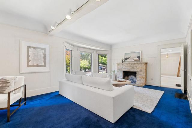 17 Oak Street, Los Altos CA: https://media.crmls.org/mediaz/c2c6b6c4-e7a7-4b1e-a266-ff09e69c3a93.jpg