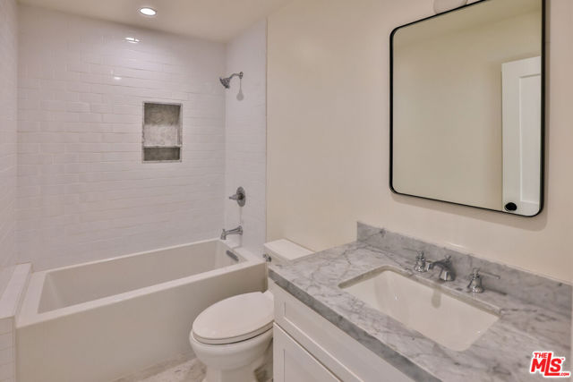22227 PACIFIC COAST Highway, Malibu CA: https://media.crmls.org/mediaz/c2c7aa7c-128d-4988-8cda-a6d738c3243c.jpg