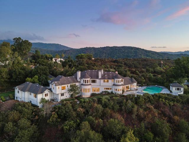 16383 Aztec Ridge Drive, Los Gatos CA: https://media.crmls.org/mediaz/c2c7ba2d-6591-4bc3-a38a-a672c2c0179b.jpg