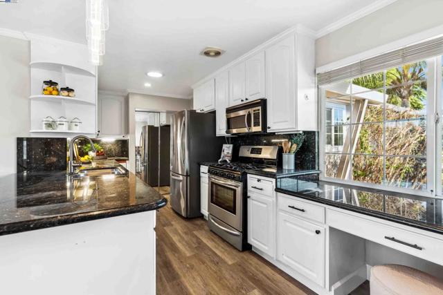 Image 16 of 60 For 38011 Temple Way