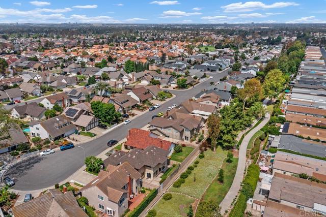 6 Cape Cod, Irvine CA: https://media.crmls.org/mediaz/c2c7ed23-faa5-4caa-9170-f0fd759c01fa.jpg
