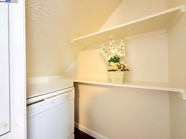 68 El Toro Ct, Fairfield CA: https://media.crmls.org/mediaz/c2c85937-d37f-4cb5-a67a-b9a60e02ab0a.jpg