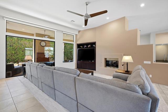 47200 Desert Lily Drive, Palm Desert, CA 92260