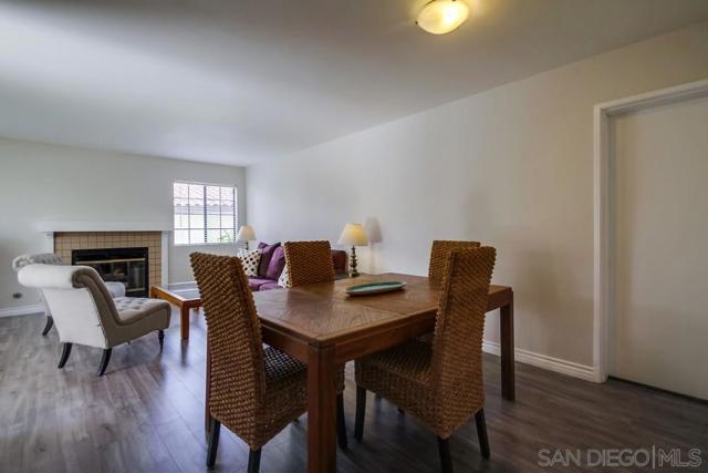 4175 Porte de Merano, San Diego CA: https://media.crmls.org/mediaz/c2c9eb2e-43c9-4b28-8bf5-a21a6f2804e4.jpg
