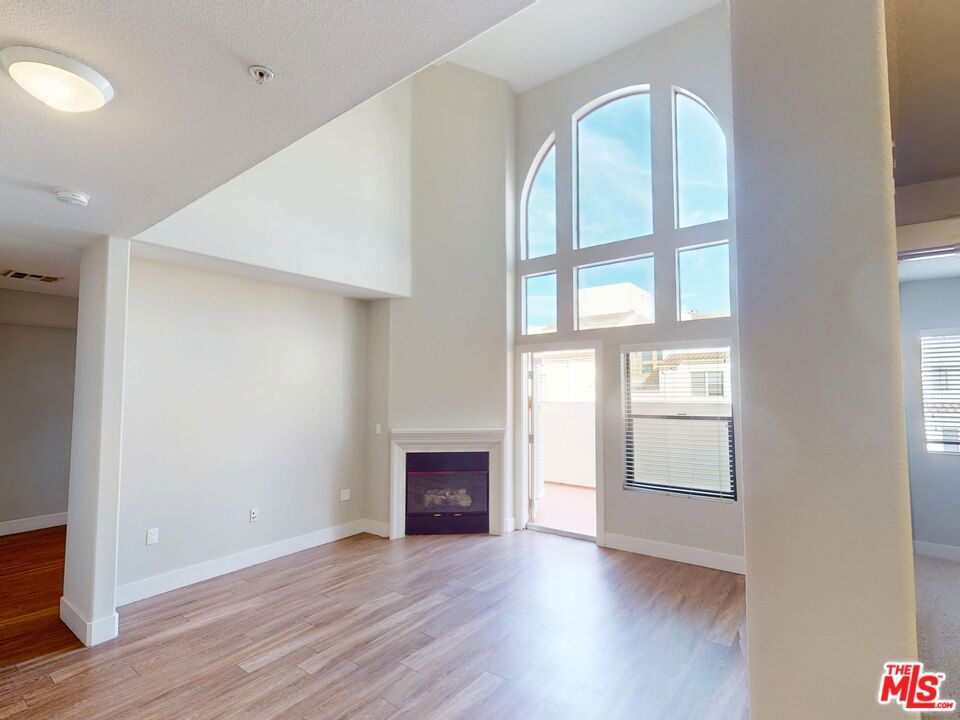 1041 Glendon Avenue #4193