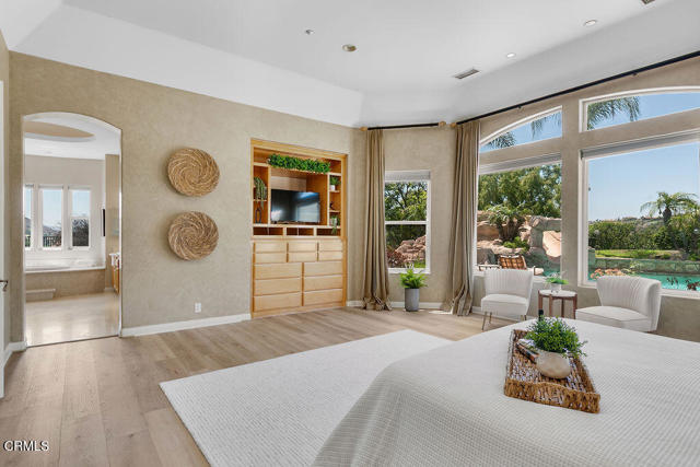 2625 Marvella Court, Camarillo CA: https://media.crmls.org/mediaz/c2cc2ded-37fd-4b85-b704-13a067370323.jpg