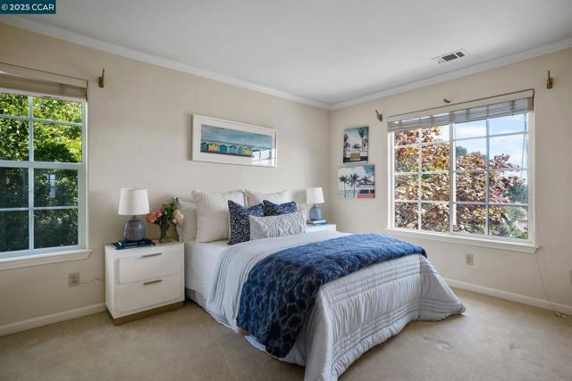 1620 Saint Francis Ct, Benicia CA: https://media.crmls.org/mediaz/c2cc6638-c919-4471-bb1e-b4af3b1acbd4.jpg