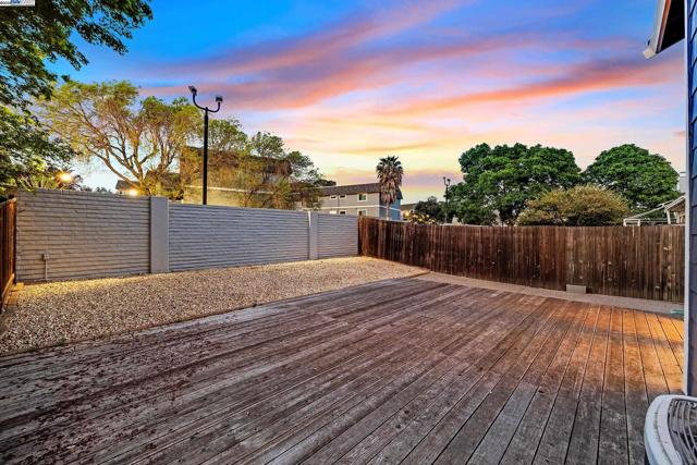 117 Pelican Loop, Pittsburg CA: https://media.crmls.org/mediaz/c2ccab09-4dc4-4c55-ad3c-059fc33e6b0c.jpg