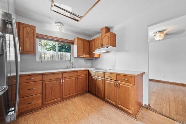 Detail Gallery Image 14 of 59 For 694 Calma Pl, Chula Vista,  CA 91910 - 5 Beds | 3/1 Baths
