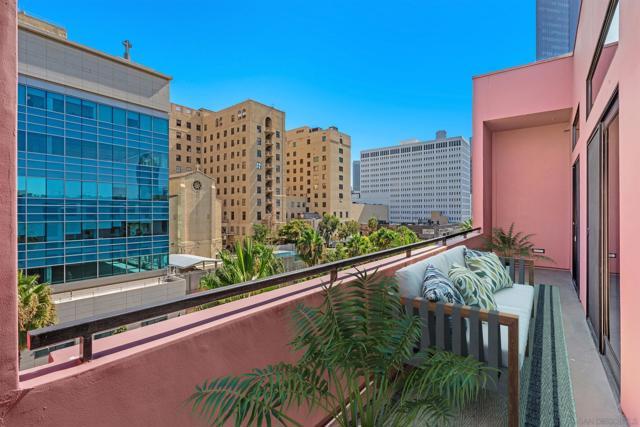 1234 Wilshire, Los Angeles, California 90017, 1 Bedroom Bedrooms, ,1 BathroomBathrooms,Condominium,For Sale,Wilshire,240027780SD