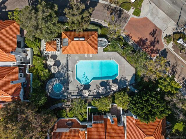 4621 Villas Court, Bonita CA: https://media.crmls.org/mediaz/c2cd1286-3158-41d5-8d3e-0c310fd35c49.jpg