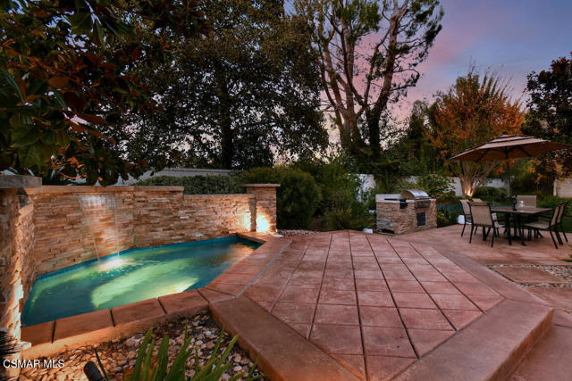 31775 Oak Ranch Court, Westlake Village CA: https://media.crmls.org/mediaz/c2cd4a2a-46b1-425b-8702-1c236b8b683d.jpg