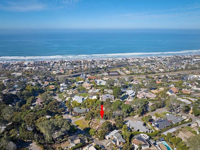 Detail Gallery Image 10 of 10 For 2029 Balboa Ave, Del Mar,  CA 92014 - 3 Beds | 2 Baths