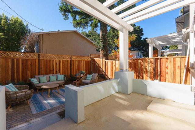 139 Flynn Avenue, Mountain View CA: https://media.crmls.org/mediaz/c2ce4823-200f-4497-8972-c7bcd90f3c6a.jpg