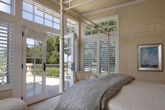 26048 Paseo Del Sur, Monterey CA: https://media.crmls.org/mediaz/c2ceefa9-eb73-4841-af93-ae1659501ff3.jpg
