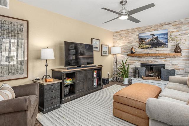 867 Ginger Avenue, Carlsbad CA: https://media.crmls.org/mediaz/c2d03ad9-6265-4a71-910a-e8bfa2dcf16f.jpg