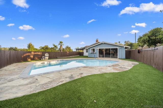 1780 Grove Rd, El Cajon CA: https://media.crmls.org/mediaz/c2d03c78-ab99-4415-95d1-5b9c288b4177.jpg