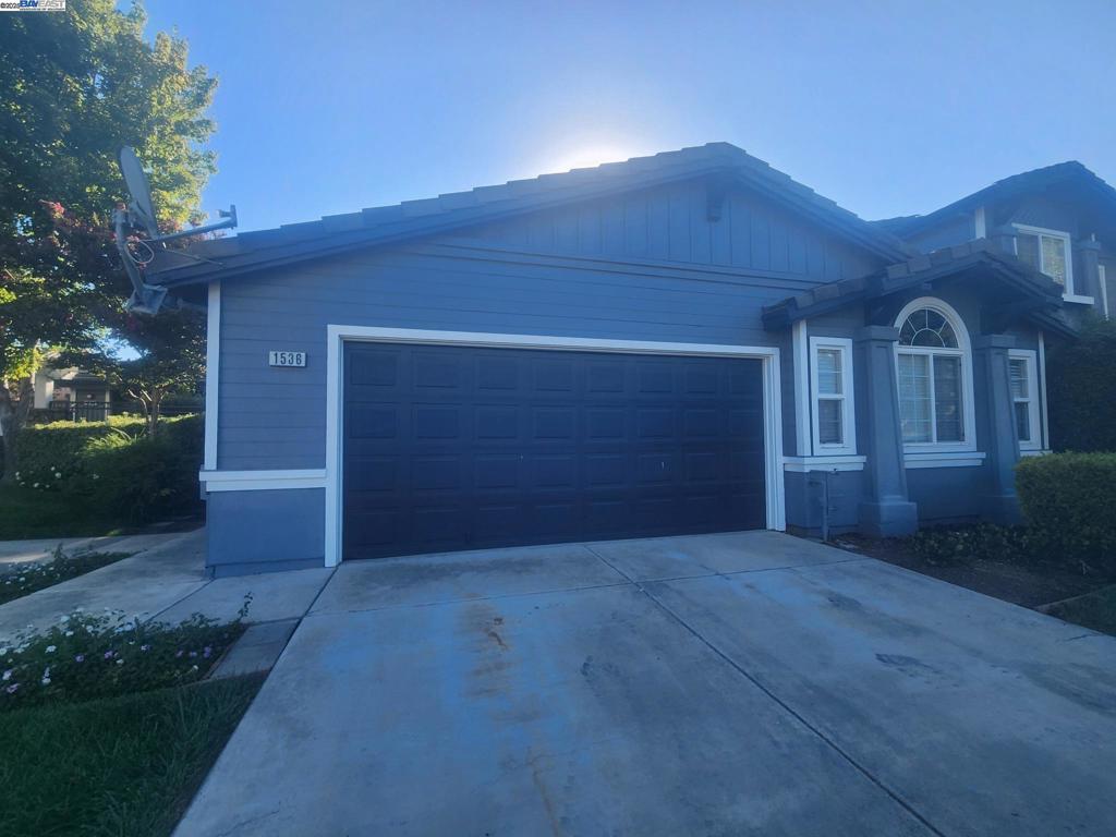 1536 CORTE REINA CMN