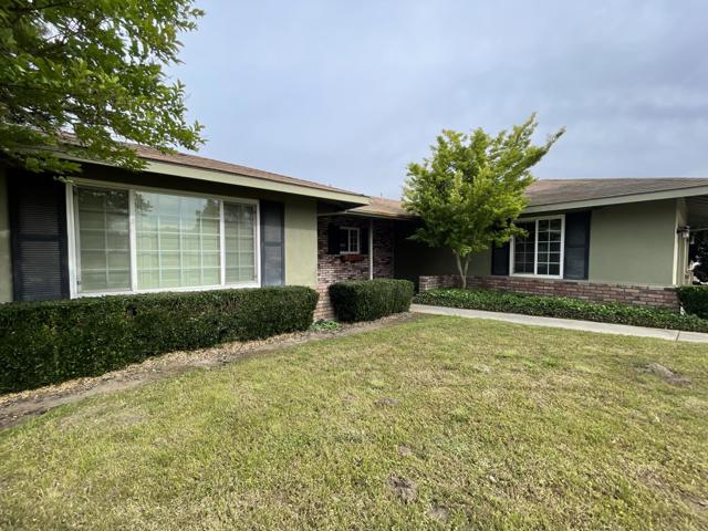 3808 Longbridge Drive, Modesto CA: https://media.crmls.org/mediaz/c2d0cb39-0a41-4d44-8a98-bb4b3f5c4688.jpg