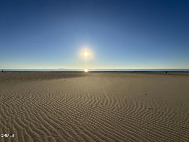 Detail Gallery Image 5 of 9 For 4181 Ocean Dr, Oxnard,  CA 93035 - 3 Beds | 3/1 Baths