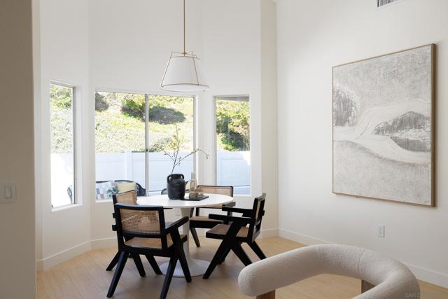 4710 Cordoba Way, Oceanside CA: https://media.crmls.org/mediaz/c2d2532b-c791-4474-bf4c-9d1b6c0ba4a7.jpg