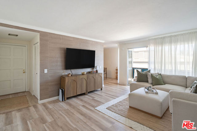3939 E Allin Street, Long Beach CA: https://media.crmls.org/mediaz/c2d33bda-0eb2-40a4-a1c8-bc0862d2d260.jpg