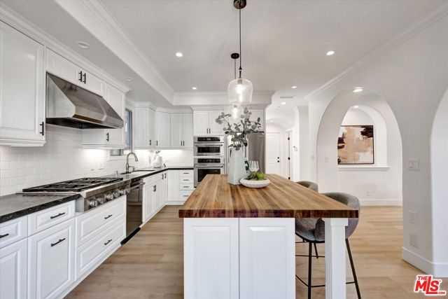 2517 Huntington Lane, Redondo Beach, California 90278, 4 Bedrooms Bedrooms, ,3 BathroomsBathrooms,Residential,Sold,Huntington,25607911