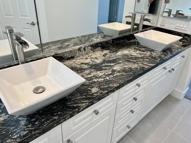 82602 Tivoli, Indio CA: https://media.crmls.org/mediaz/c2d3c0af-44e7-4bb4-ab61-6b41ff4720be.jpg