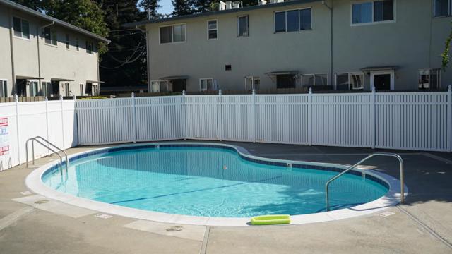 406 Craven Court, Hayward CA: https://media.crmls.org/mediaz/c2d45552-a746-4865-b078-19bc2faf3ade.jpg