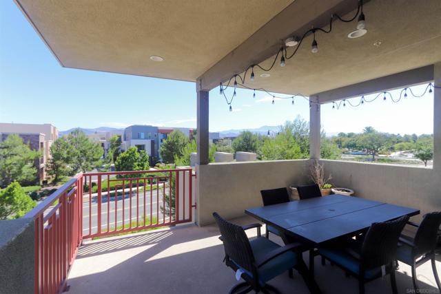 126 Cadence, Irvine CA: https://media.crmls.org/mediaz/c2d57405-571c-4b13-8d84-17fd7fd38260.jpg