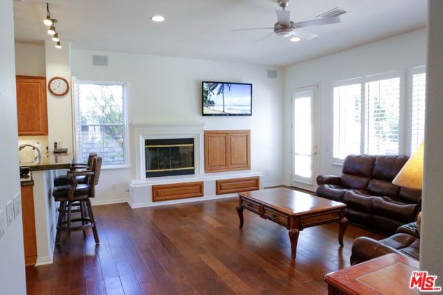 Image 7 of 36 For 5338 Via Dolores