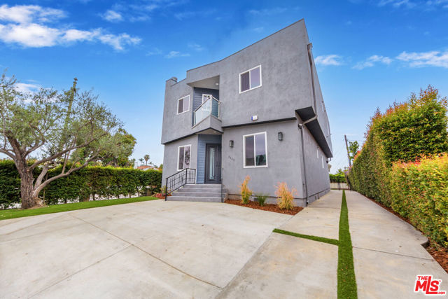 2143 Kerwood Avenue, Los Angeles CA: https://media.crmls.org/mediaz/c2d601af-ace9-4895-b679-5710517f8433.jpg