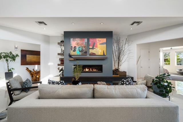 14 Stephen Terrace, Rancho Mirage CA: https://media.crmls.org/mediaz/c2d65678-3b11-4d11-ac14-2349a33501ad.jpg