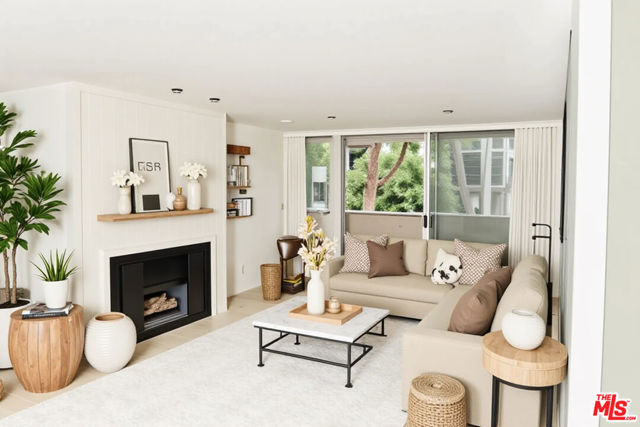 11645 Montana Avenue, Los Angeles CA: https://media.crmls.org/mediaz/c2d6ac7a-a8bf-4479-b0f2-7d4a5fc7701f.jpg