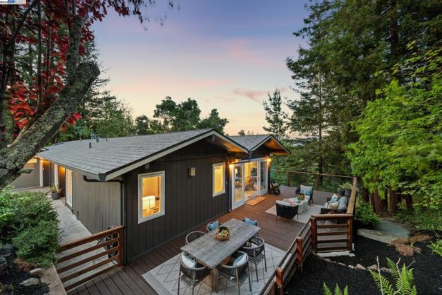 589 TAHOS ROAD, Orinda CA: https://media.crmls.org/mediaz/c2d77145-3674-469a-856a-0ef98b81f717.jpg