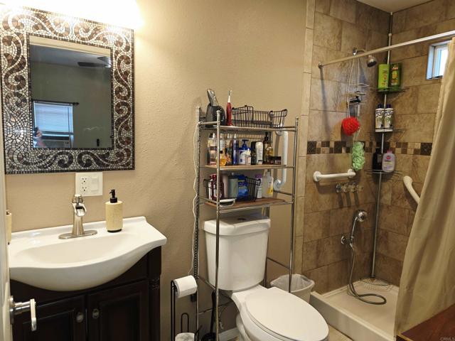 9690 Bundy Drive, Santee CA: https://media.crmls.org/mediaz/c2d848f6-eac4-4270-a311-20865cc4292f.jpg